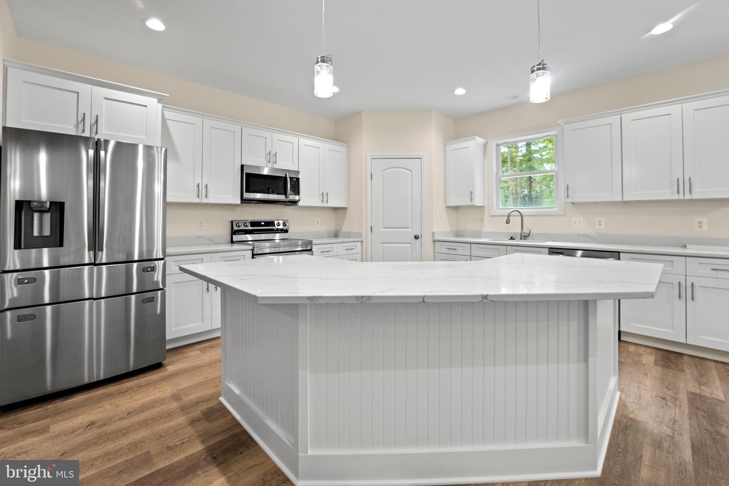 94 DINGLEY RD, MONTROSS, Virginia 22520, 3 Bedrooms Bedrooms, 5 Rooms Rooms,3 BathroomsBathrooms,Residential,For sale,94 DINGLEY RD,VAWE2009736 MLS # VAWE2009736