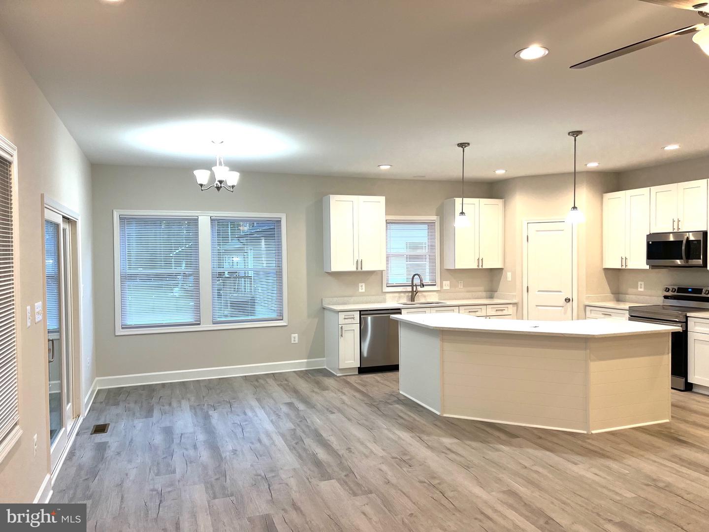 94 DINGLEY RD, MONTROSS, Virginia 22520, 3 Bedrooms Bedrooms, 5 Rooms Rooms,3 BathroomsBathrooms,Residential,For sale,94 DINGLEY RD,VAWE2009736 MLS # VAWE2009736