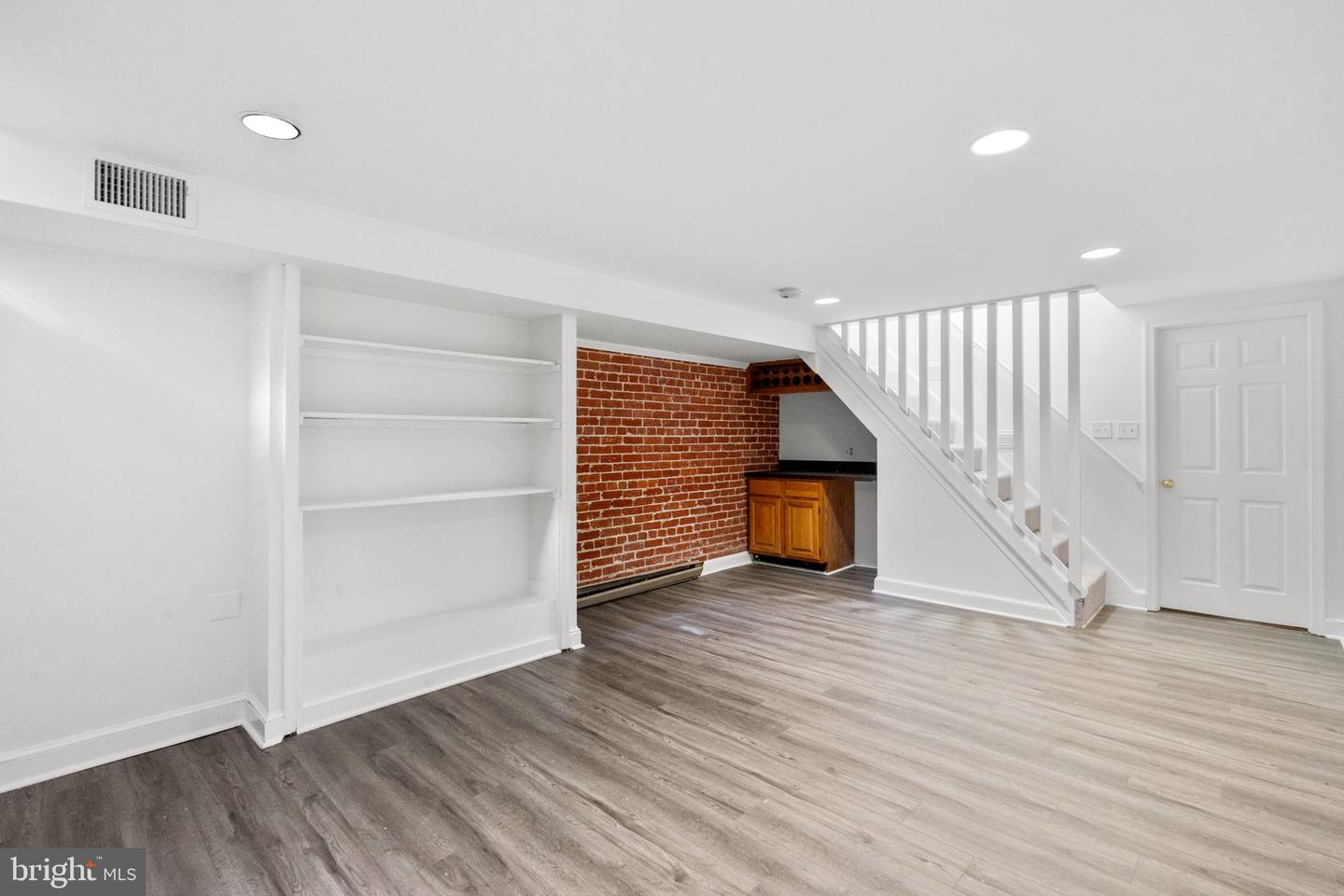 3511 O ST NW, WASHINGTON, District Of Columbia 20007, 3 Bedrooms Bedrooms, ,2 BathroomsBathrooms,Residential,For sale,3511 O ST NW,DCDC2221714 MLS # DCDC2221714