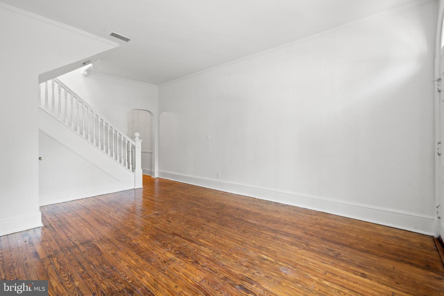 3511 O ST NW, WASHINGTON, District Of Columbia 20007, 3 Bedrooms Bedrooms, ,2 BathroomsBathrooms,Residential,For sale,3511 O ST NW,DCDC2221714 MLS # DCDC2221714
