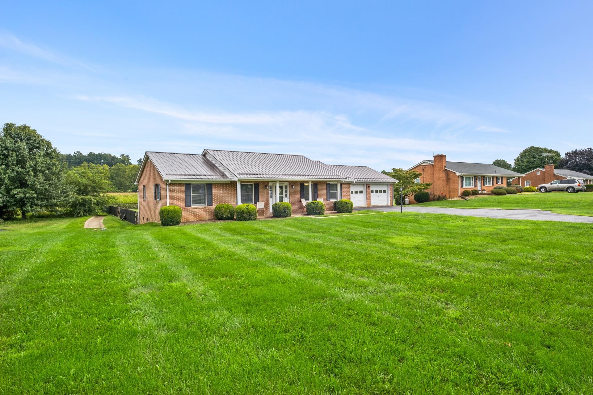 3255 CHURCHVILLE AVE, STAUNTON, Virginia 24401, 3 Bedrooms Bedrooms, ,2 BathroomsBathrooms,Residential,3255 CHURCHVILLE AVE,668941 MLS # 668941
