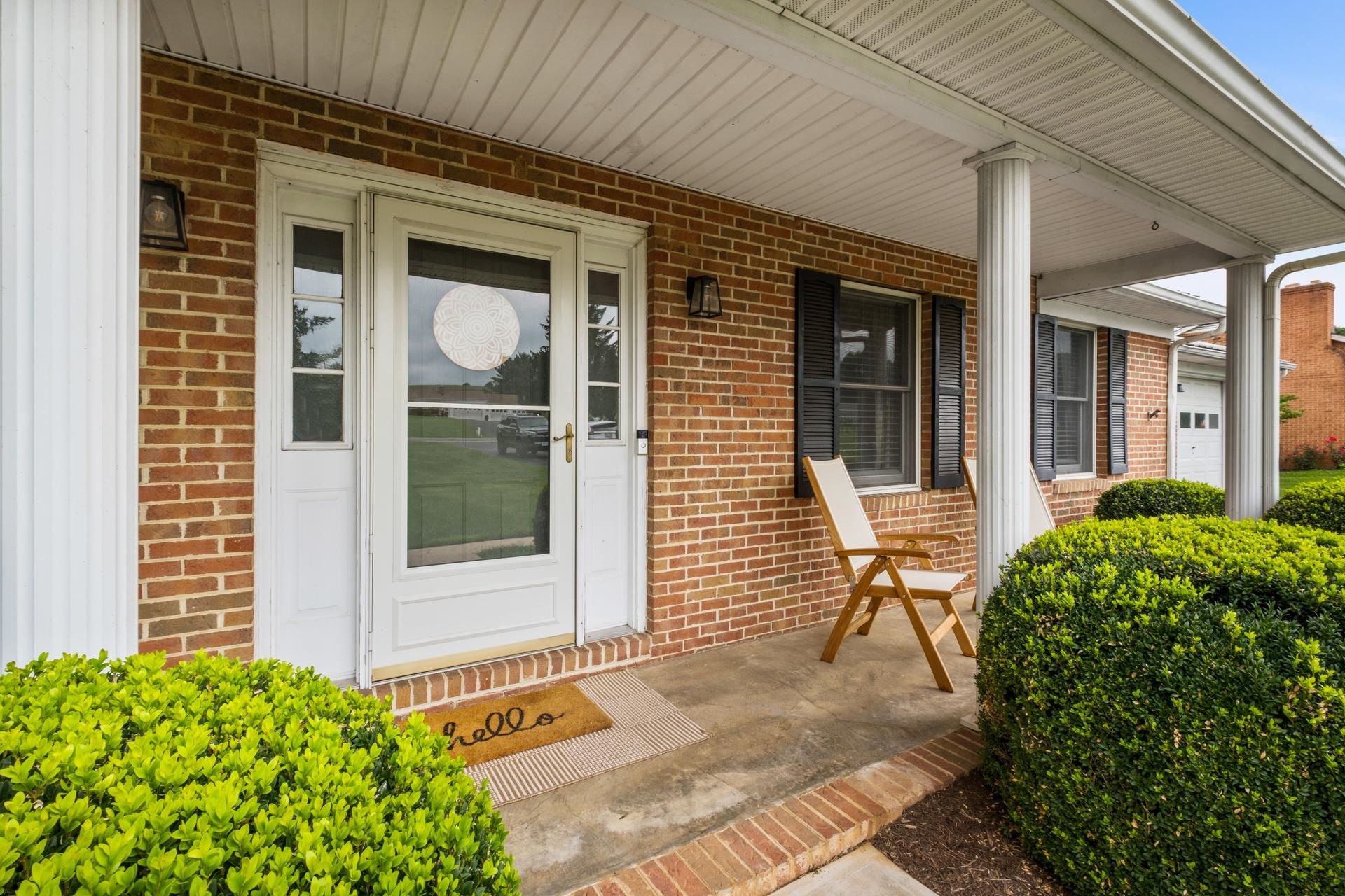 3255 CHURCHVILLE AVE, STAUNTON, Virginia 24401, 3 Bedrooms Bedrooms, ,2 BathroomsBathrooms,Residential,3255 CHURCHVILLE AVE,668941 MLS # 668941