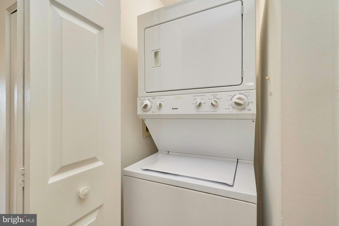 7616 WOOD MIST LN, FALLS CHURCH, Virginia 22043, 2 Bedrooms Bedrooms, ,2 BathroomsBathrooms,Residential,For sale,7616 WOOD MIST LN,VAFX2266758 MLS # VAFX2266758
