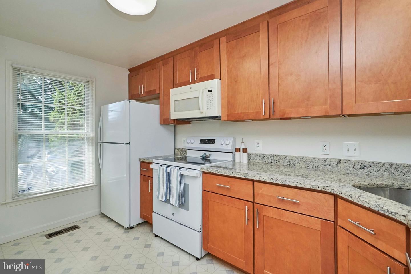 7616 WOOD MIST LN, FALLS CHURCH, Virginia 22043, 2 Bedrooms Bedrooms, ,2 BathroomsBathrooms,Residential,For sale,7616 WOOD MIST LN,VAFX2266758 MLS # VAFX2266758