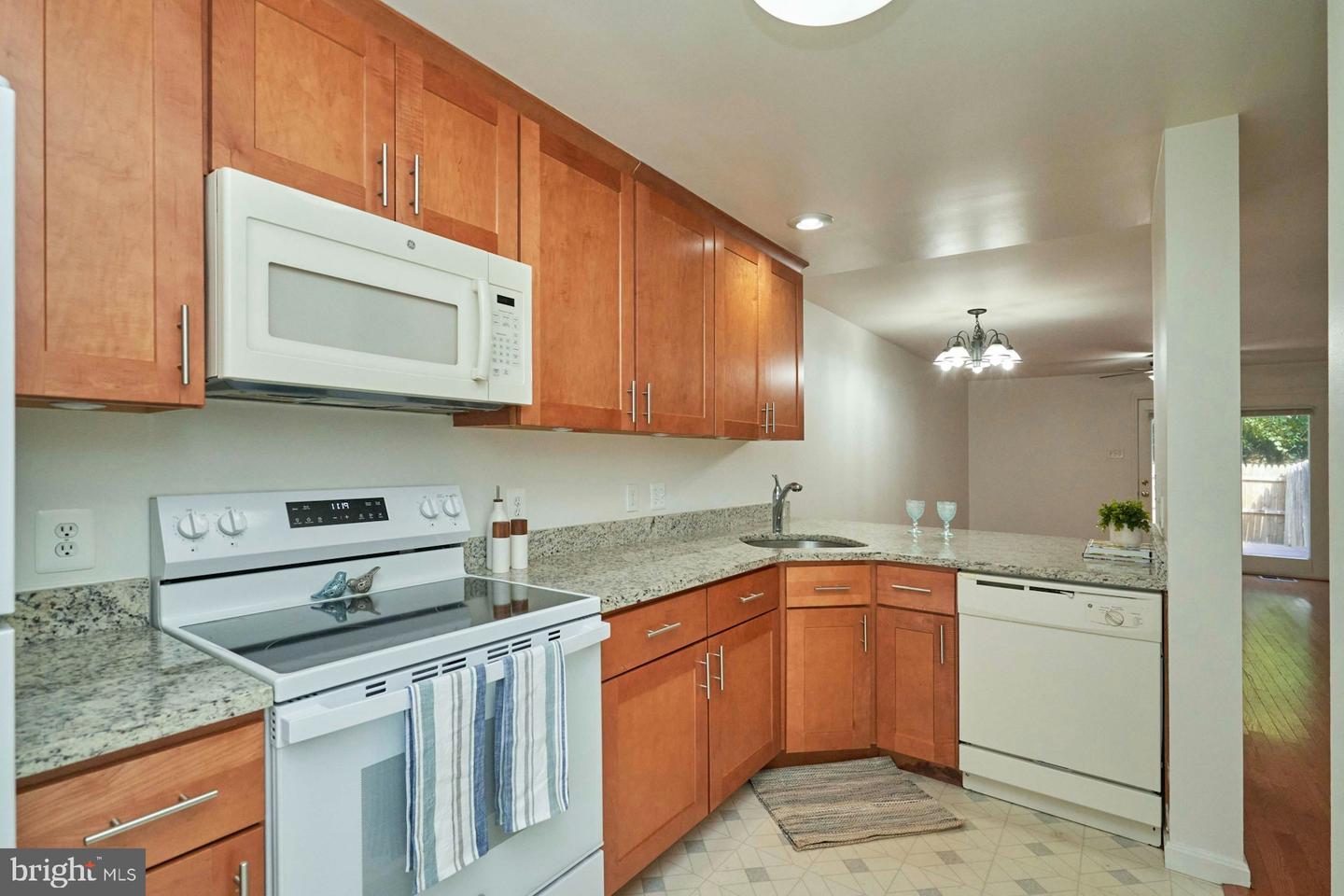 7616 WOOD MIST LN, FALLS CHURCH, Virginia 22043, 2 Bedrooms Bedrooms, ,2 BathroomsBathrooms,Residential,For sale,7616 WOOD MIST LN,VAFX2266758 MLS # VAFX2266758