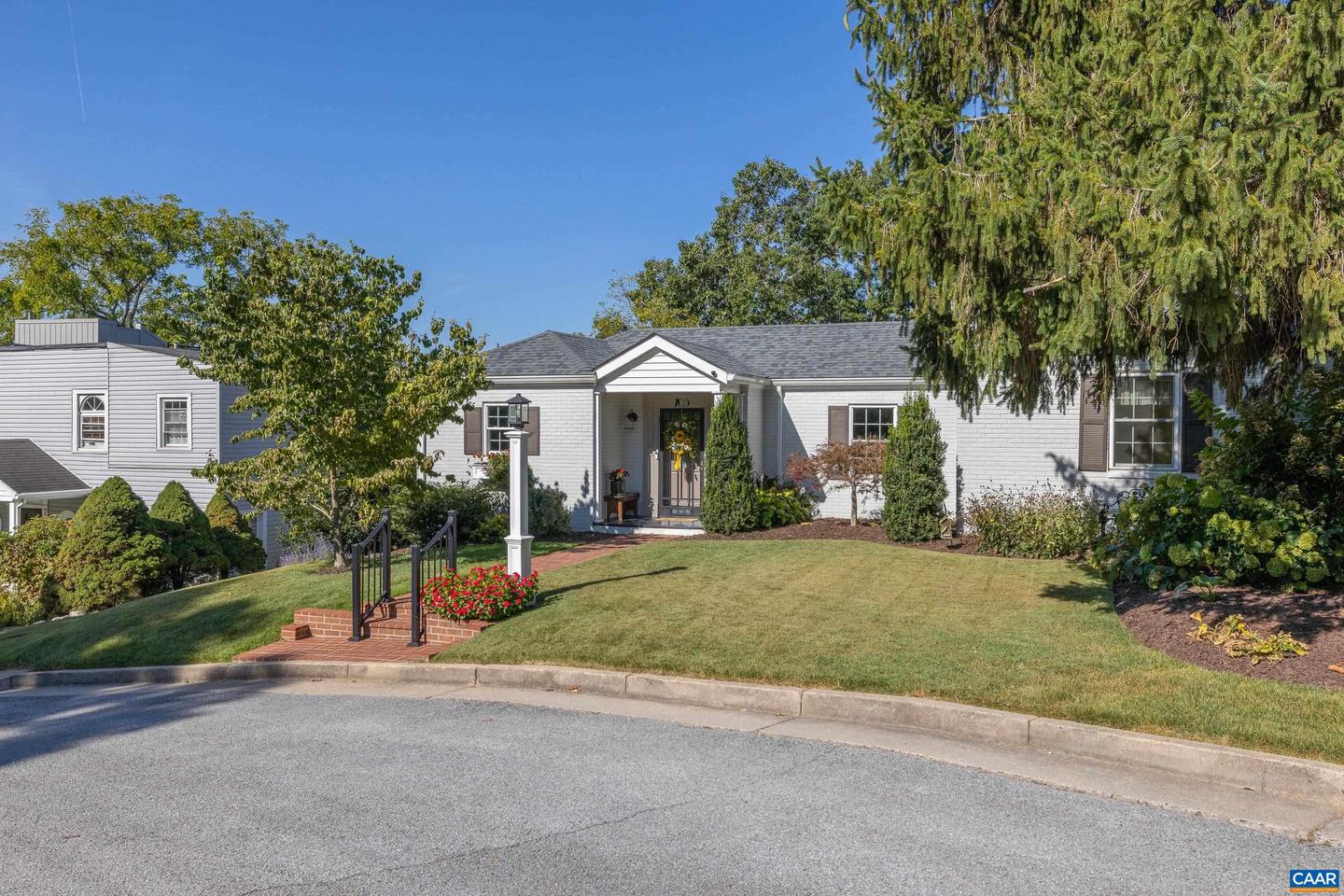 705 OAK AVE, WAYNESBORO, Virginia 22980, 4 Bedrooms Bedrooms, ,2 BathroomsBathrooms,Residential,For sale,705 OAK AVE,668878 MLS # 668878