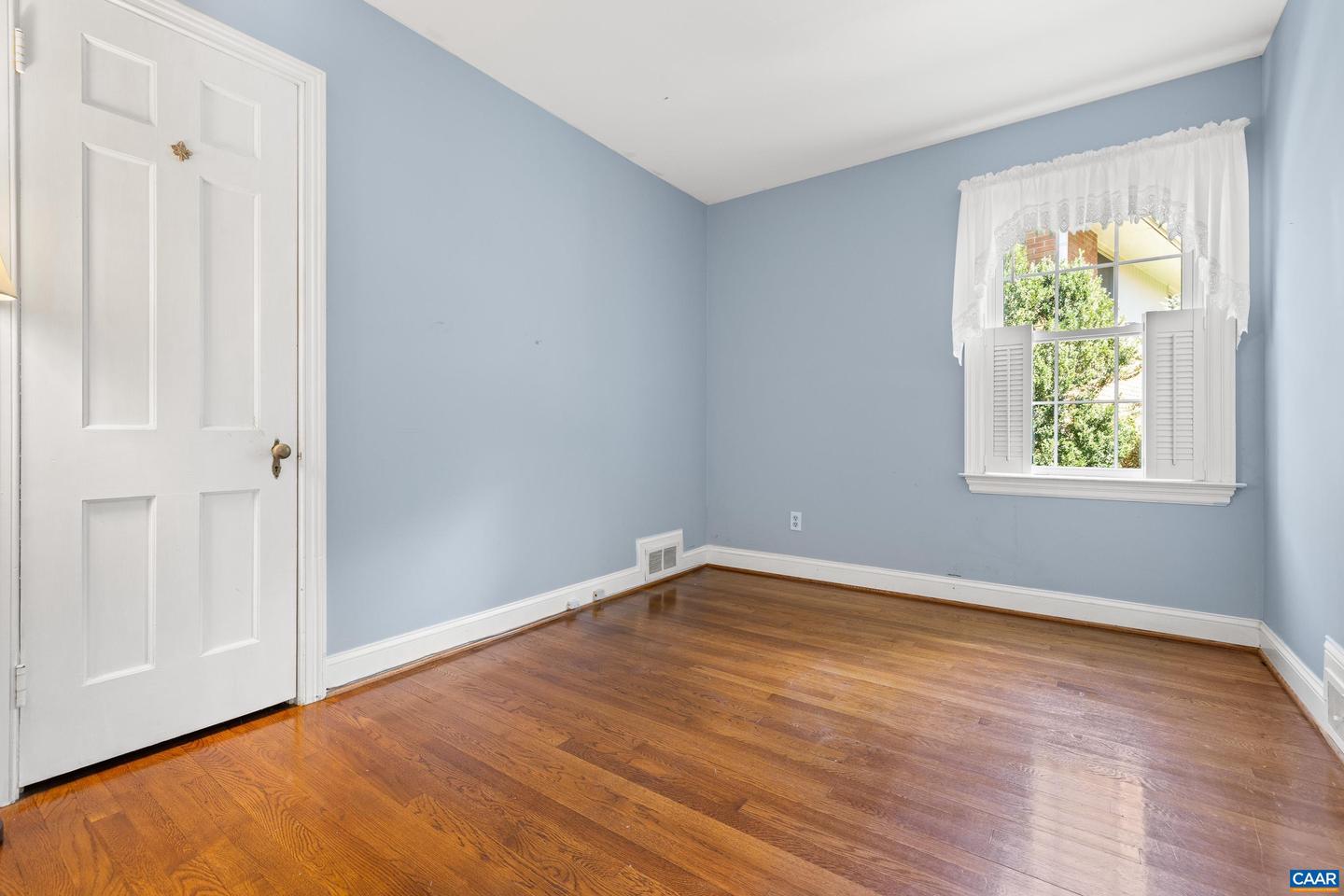 705 OAK AVE, WAYNESBORO, Virginia 22980, 4 Bedrooms Bedrooms, ,2 BathroomsBathrooms,Residential,For sale,705 OAK AVE,668878 MLS # 668878