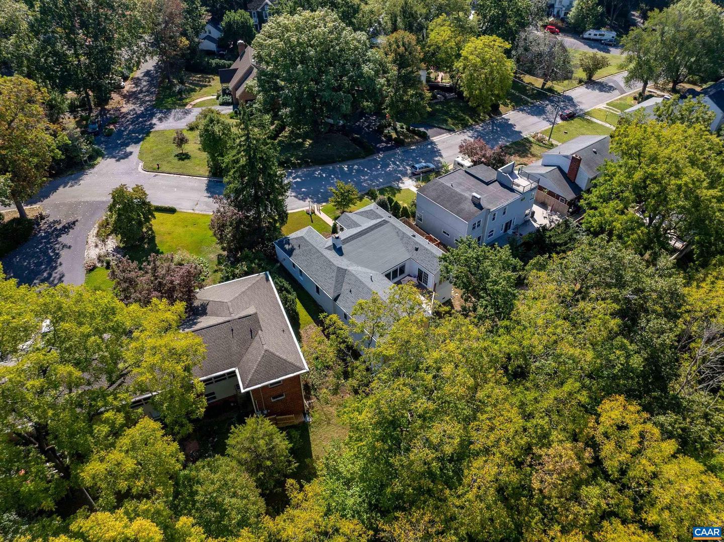 705 OAK AVE, WAYNESBORO, Virginia 22980, 4 Bedrooms Bedrooms, ,2 BathroomsBathrooms,Residential,For sale,705 OAK AVE,668878 MLS # 668878