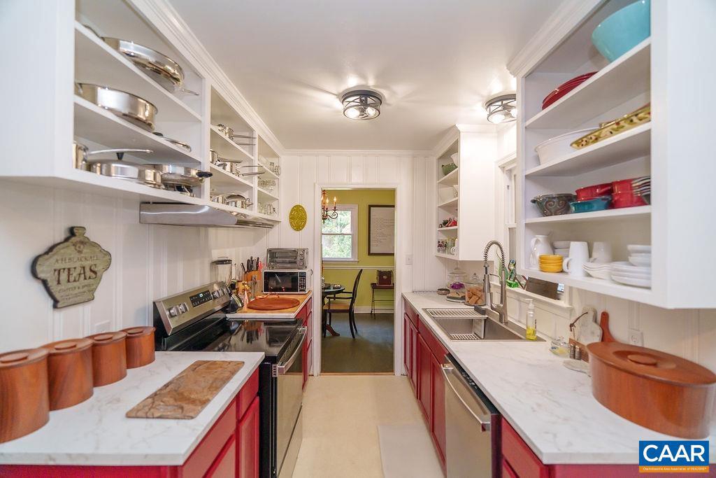 115 SHASTA CT, CHARLOTTESVILLE, Virginia 22903, 3 Bedrooms Bedrooms, ,2 BathroomsBathrooms,Residential,For sale,115 SHASTA CT,668880 MLS # 668880