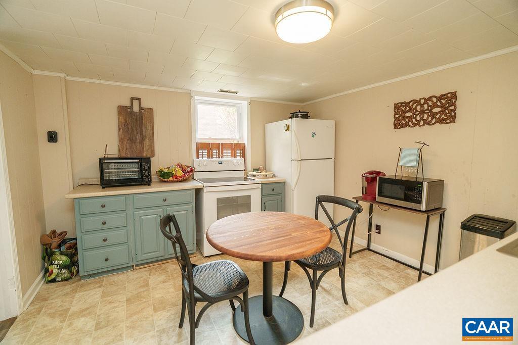 115 SHASTA CT, CHARLOTTESVILLE, Virginia 22903, 3 Bedrooms Bedrooms, ,2 BathroomsBathrooms,Residential,For sale,115 SHASTA CT,668880 MLS # 668880