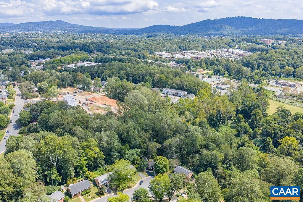 115 SHASTA CT, CHARLOTTESVILLE, Virginia 22903, 3 Bedrooms Bedrooms, ,2 BathroomsBathrooms,Residential,For sale,115 SHASTA CT,668880 MLS # 668880