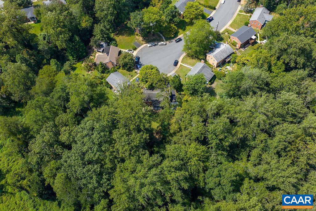115 SHASTA CT, CHARLOTTESVILLE, Virginia 22903, 3 Bedrooms Bedrooms, ,2 BathroomsBathrooms,Residential,For sale,115 SHASTA CT,668880 MLS # 668880