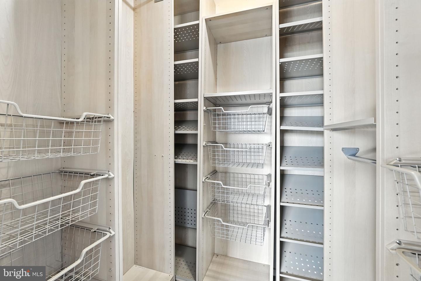 2059 HUNTINGTON AVE #907, ALEXANDRIA, Virginia 22303, 2 Bedrooms Bedrooms, ,2 BathroomsBathrooms,Residential,For sale,2059 HUNTINGTON AVE #907,VAFX2267014 MLS # VAFX2267014 2059 HUNTINGTON AVE #907, ALEXANDRIA, Virginia 22303, 2 Bedrooms Bedrooms, ,2 BathroomsBathrooms,Residential,For sale,2059 HUNTINGTON AVE #907,VAFX2267014 MLS # VAFX2267014