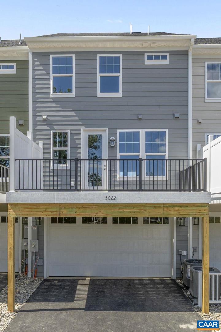 5022 LINDLEY PL, CHARLOTTESVILLE, Virginia 22901, 3 Bedrooms Bedrooms, ,2 BathroomsBathrooms,Residential,For sale,5022 LINDLEY PL,668892 MLS # 668892