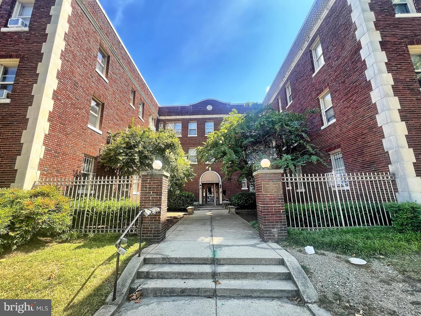 6645 GEORGIA AVE NW #111, WASHINGTON, District Of Columbia 20012, 2 Bedrooms Bedrooms, ,1 BathroomBathrooms,Residential,For sale,6645 GEORGIA AVE NW #111,DCDC2222086 MLS # DCDC2222086