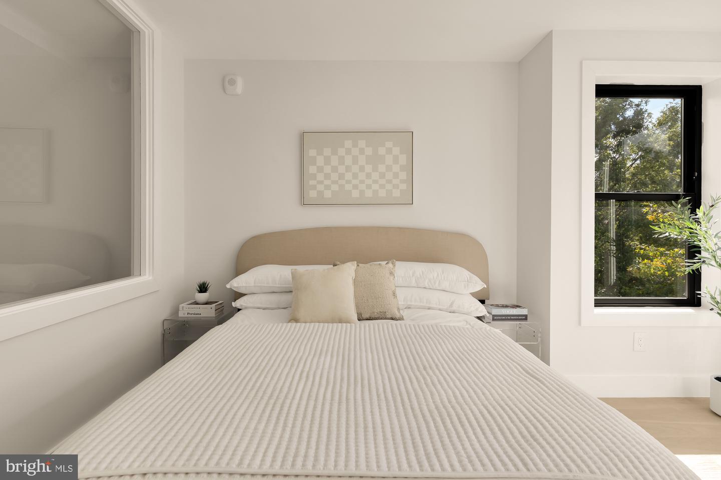 3923 14TH ST NW #4, WASHINGTON, District Of Columbia 20011, 2 Bedrooms Bedrooms, ,2 BathroomsBathrooms,Residential,For sale,3923 14TH ST NW #4,DCDC2222130 MLS # DCDC2222130 3923 14TH ST NW #4, WASHINGTON, District Of Columbia 20011, 2 Bedrooms Bedrooms, ,2 BathroomsBathrooms,Residential,For sale,3923 14TH ST NW #4,DCDC2222130 MLS # DCDC2222130