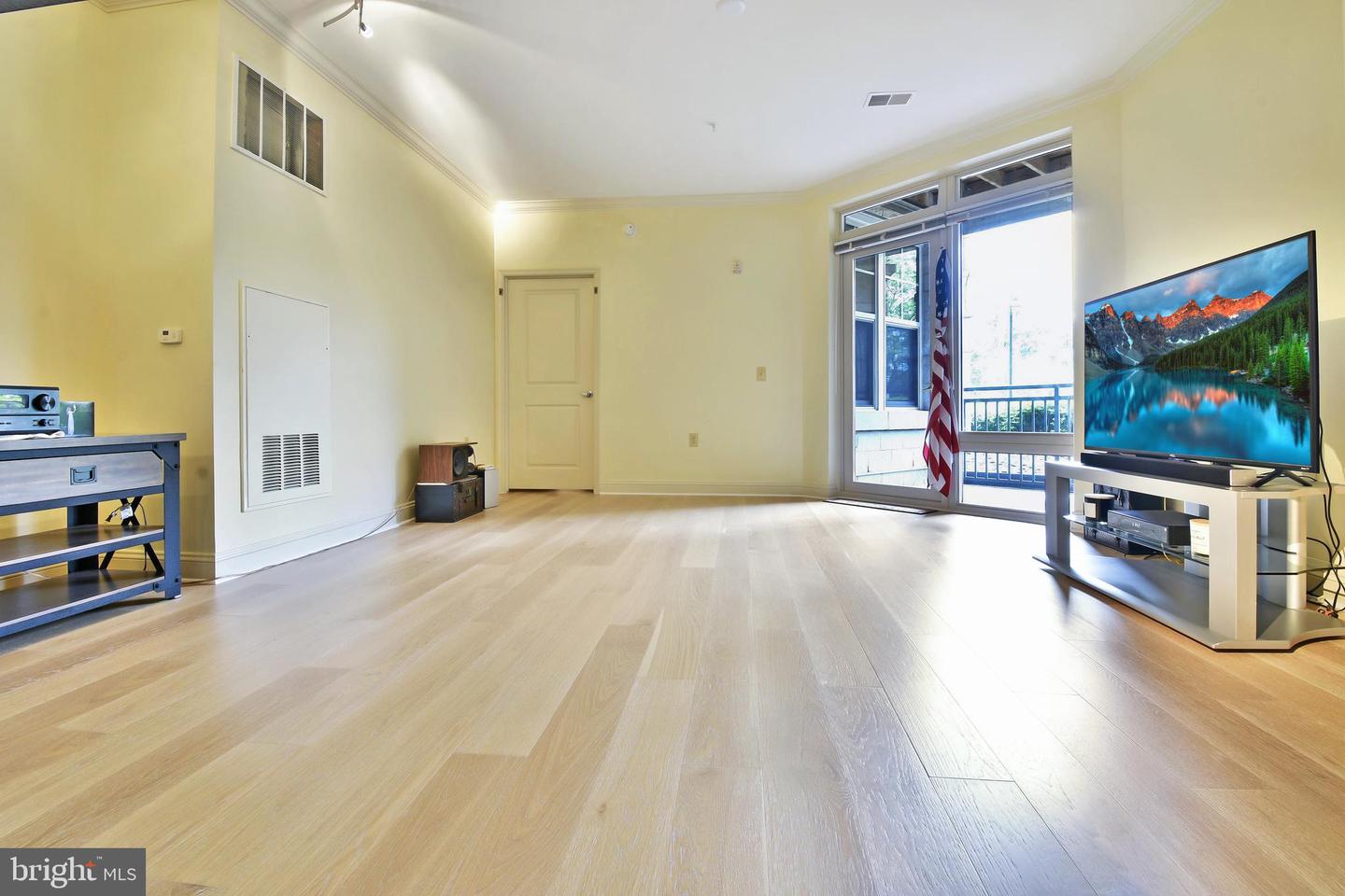 11770 SUNRISE VALLEY DR #120, RESTON, Virginia 20191, 2 Bedrooms Bedrooms, ,2 BathroomsBathrooms,Residential,For sale,11770 SUNRISE VALLEY DR #120,VAFX2267068 MLS # VAFX2267068