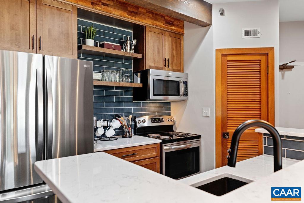 913 DIAMOND HILL CONDOS, WINTERGREEN RESORT, Virginia 22967, 1 Bedroom Bedrooms, ,1 BathroomBathrooms,Residential,For sale,913 DIAMOND HILL CONDOS,668910 MLS # 668910