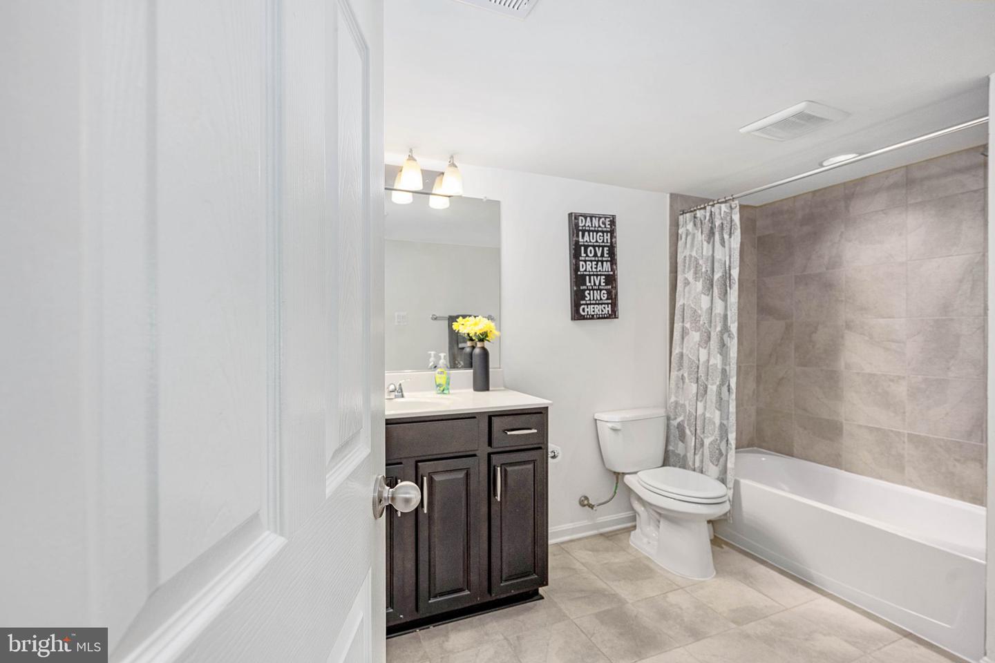 18 ELM ST, STAFFORD, Virginia 22554, 6 Bedrooms Bedrooms, ,5 BathroomsBathrooms,Residential,For sale,18 ELM ST,VAST2040260 MLS # VAST2040260 18 ELM ST, STAFFORD, Virginia 22554, 6 Bedrooms Bedrooms, ,5 BathroomsBathrooms,Residential,For sale,18 ELM ST,VAST2040260 MLS # VAST2040260