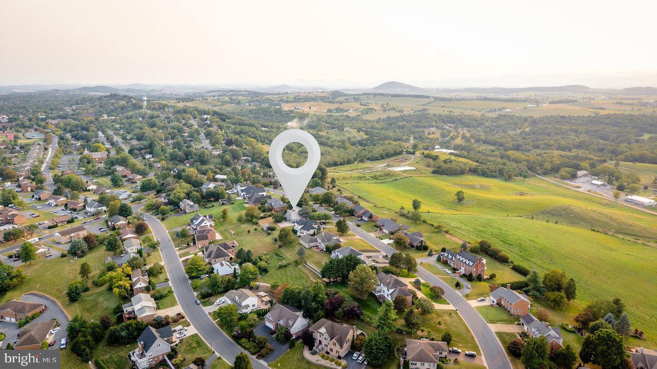 1848 COLLEGE AVE, HARRISONBURG, Virginia 22802, 3 Bedrooms Bedrooms, ,3 BathroomsBathrooms,Residential,For sale,1848 COLLEGE AVE,VAHC2000454 MLS # VAHC2000454
