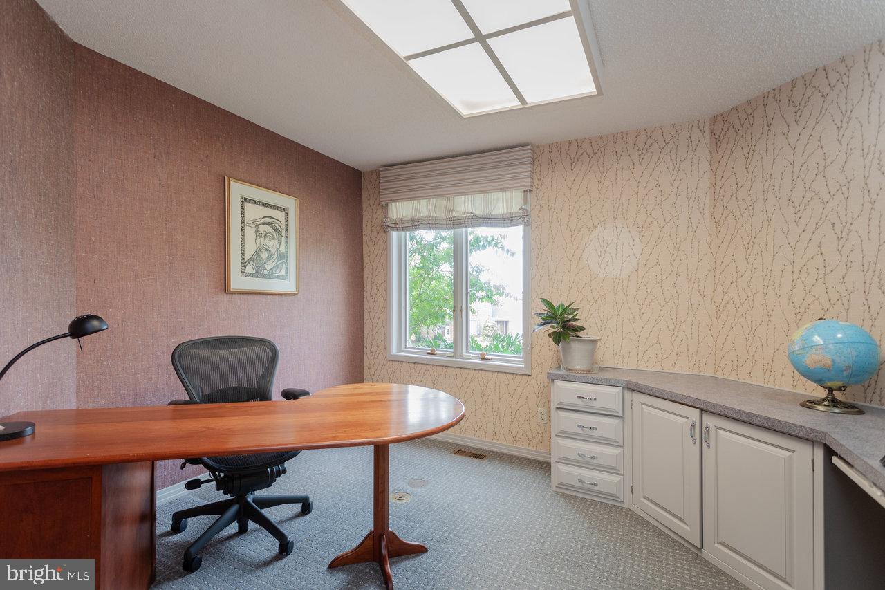 1848 COLLEGE AVE, HARRISONBURG, Virginia 22802, 3 Bedrooms Bedrooms, ,3 BathroomsBathrooms,Residential,For sale,1848 COLLEGE AVE,VAHC2000454 MLS # VAHC2000454