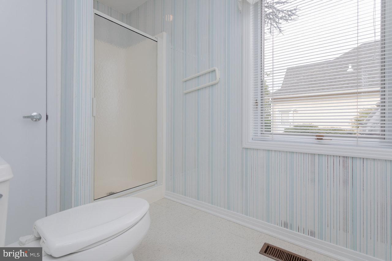 1848 COLLEGE AVE, HARRISONBURG, Virginia 22802, 3 Bedrooms Bedrooms, ,3 BathroomsBathrooms,Residential,For sale,1848 COLLEGE AVE,VAHC2000454 MLS # VAHC2000454