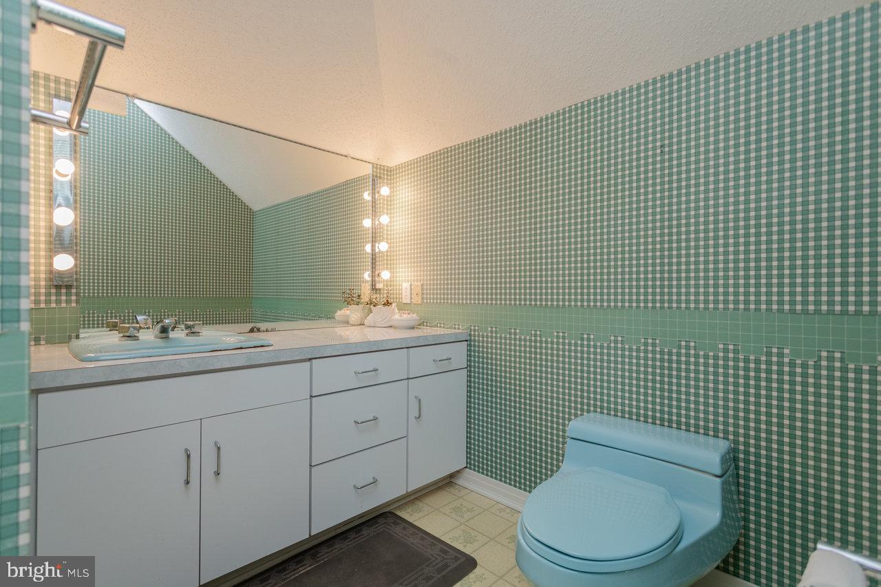 1848 COLLEGE AVE, HARRISONBURG, Virginia 22802, 3 Bedrooms Bedrooms, ,3 BathroomsBathrooms,Residential,For sale,1848 COLLEGE AVE,VAHC2000454 MLS # VAHC2000454