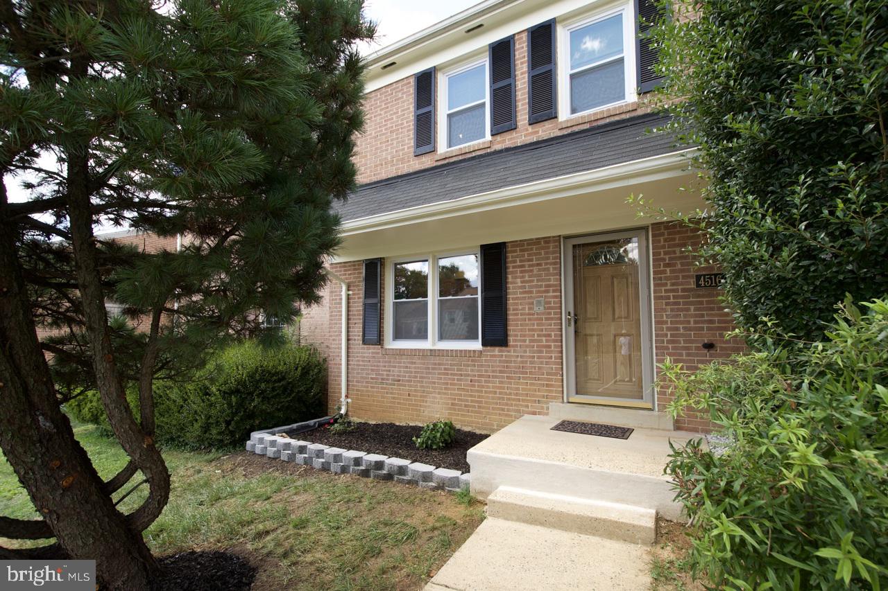 4516 AIRLIE WAY, ANNANDALE, Virginia 22003, 3 Bedrooms Bedrooms, ,3 BathroomsBathrooms,Residential,For sale,4516 AIRLIE WAY,VAFX2263430 MLS # VAFX2263430