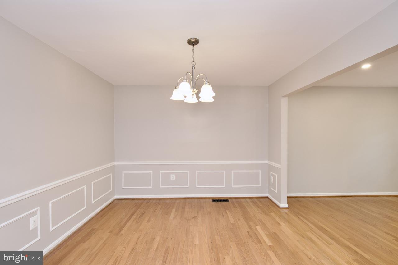 4516 AIRLIE WAY, ANNANDALE, Virginia 22003, 3 Bedrooms Bedrooms, ,3 BathroomsBathrooms,Residential,For sale,4516 AIRLIE WAY,VAFX2263430 MLS # VAFX2263430