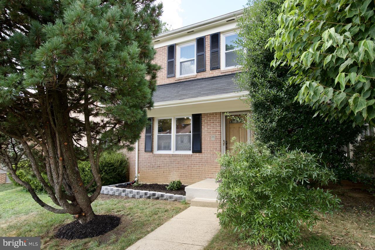 4516 AIRLIE WAY, ANNANDALE, Virginia 22003, 3 Bedrooms Bedrooms, ,3 BathroomsBathrooms,Residential,For sale,4516 AIRLIE WAY,VAFX2263430 MLS # VAFX2263430