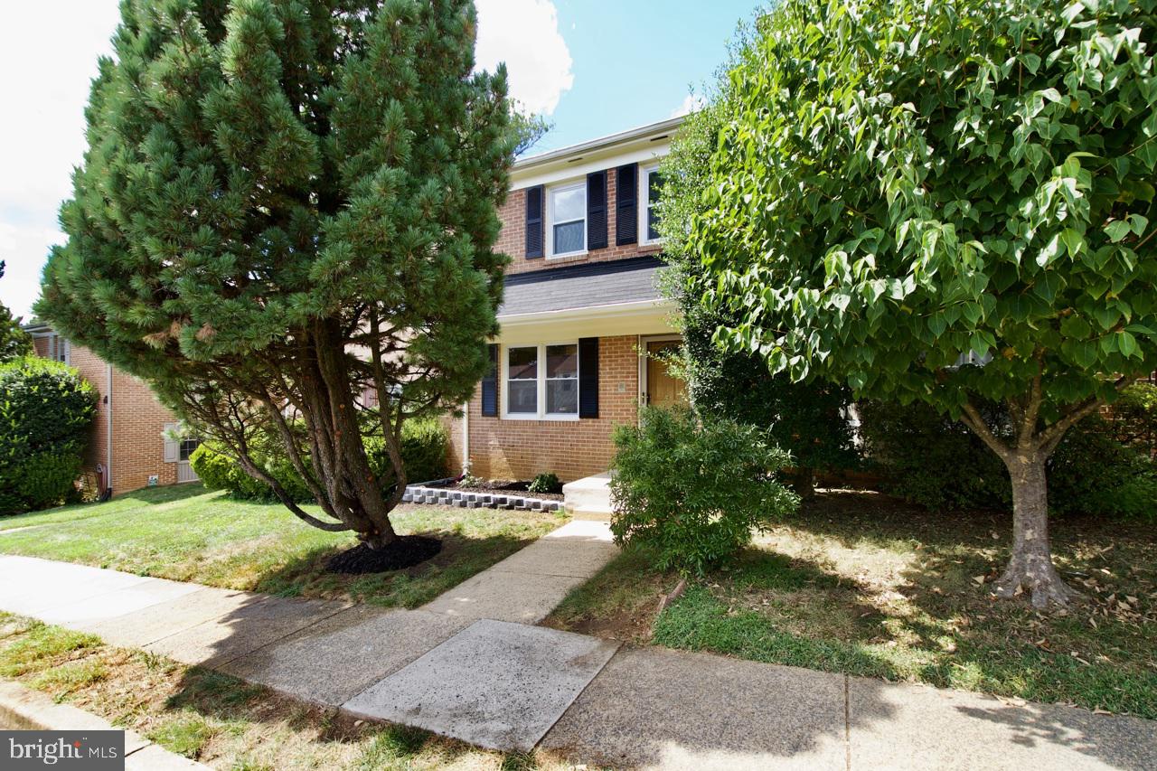 4516 AIRLIE WAY, ANNANDALE, Virginia 22003, 3 Bedrooms Bedrooms, ,3 BathroomsBathrooms,Residential,For sale,4516 AIRLIE WAY,VAFX2263430 MLS # VAFX2263430