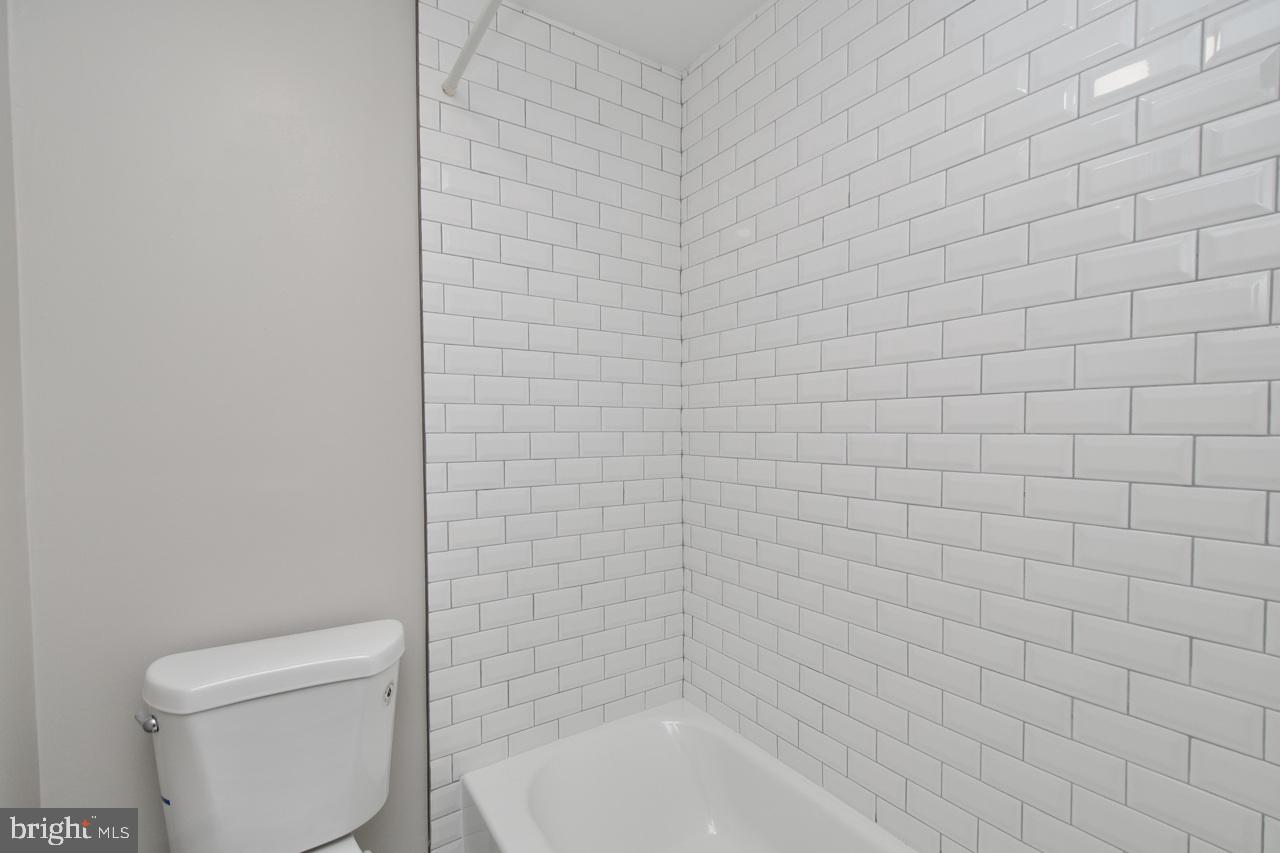 4516 AIRLIE WAY, ANNANDALE, Virginia 22003, 3 Bedrooms Bedrooms, ,3 BathroomsBathrooms,Residential,For sale,4516 AIRLIE WAY,VAFX2263430 MLS # VAFX2263430