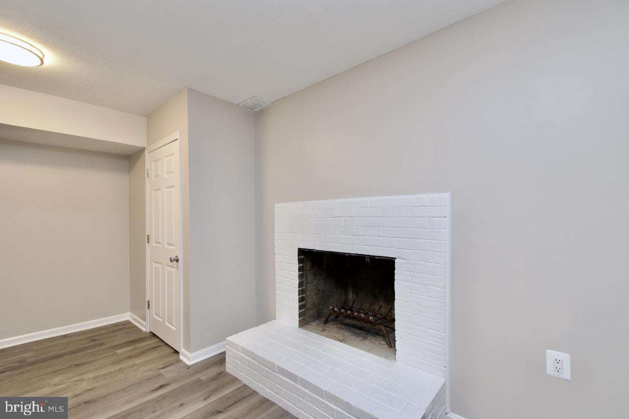 4516 AIRLIE WAY, ANNANDALE, Virginia 22003, 3 Bedrooms Bedrooms, ,3 BathroomsBathrooms,Residential,For sale,4516 AIRLIE WAY,VAFX2263430 MLS # VAFX2263430