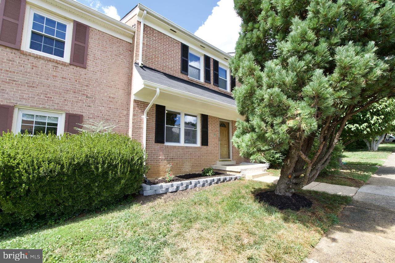 4516 AIRLIE WAY, ANNANDALE, Virginia 22003, 3 Bedrooms Bedrooms, ,3 BathroomsBathrooms,Residential,For sale,4516 AIRLIE WAY,VAFX2263430 MLS # VAFX2263430