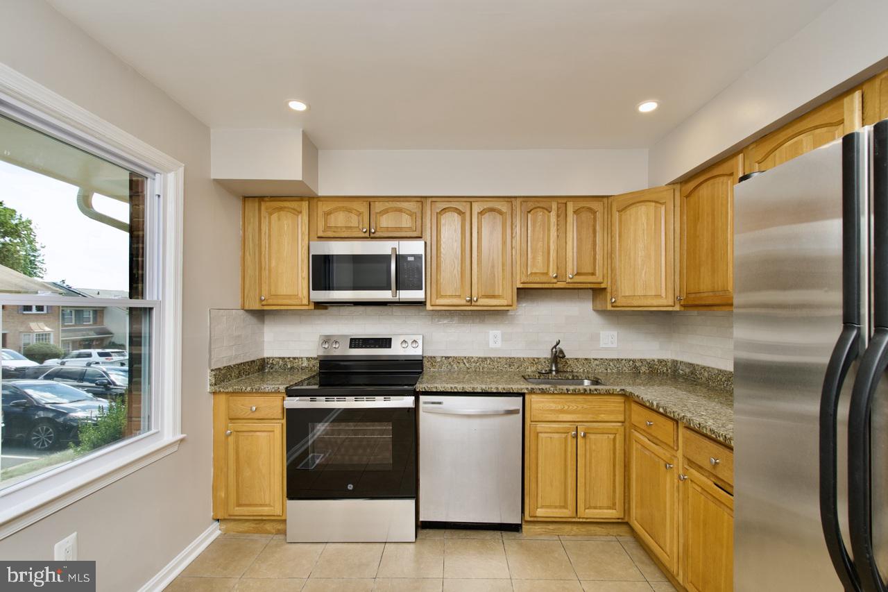 4516 AIRLIE WAY, ANNANDALE, Virginia 22003, 3 Bedrooms Bedrooms, ,3 BathroomsBathrooms,Residential,For sale,4516 AIRLIE WAY,VAFX2263430 MLS # VAFX2263430