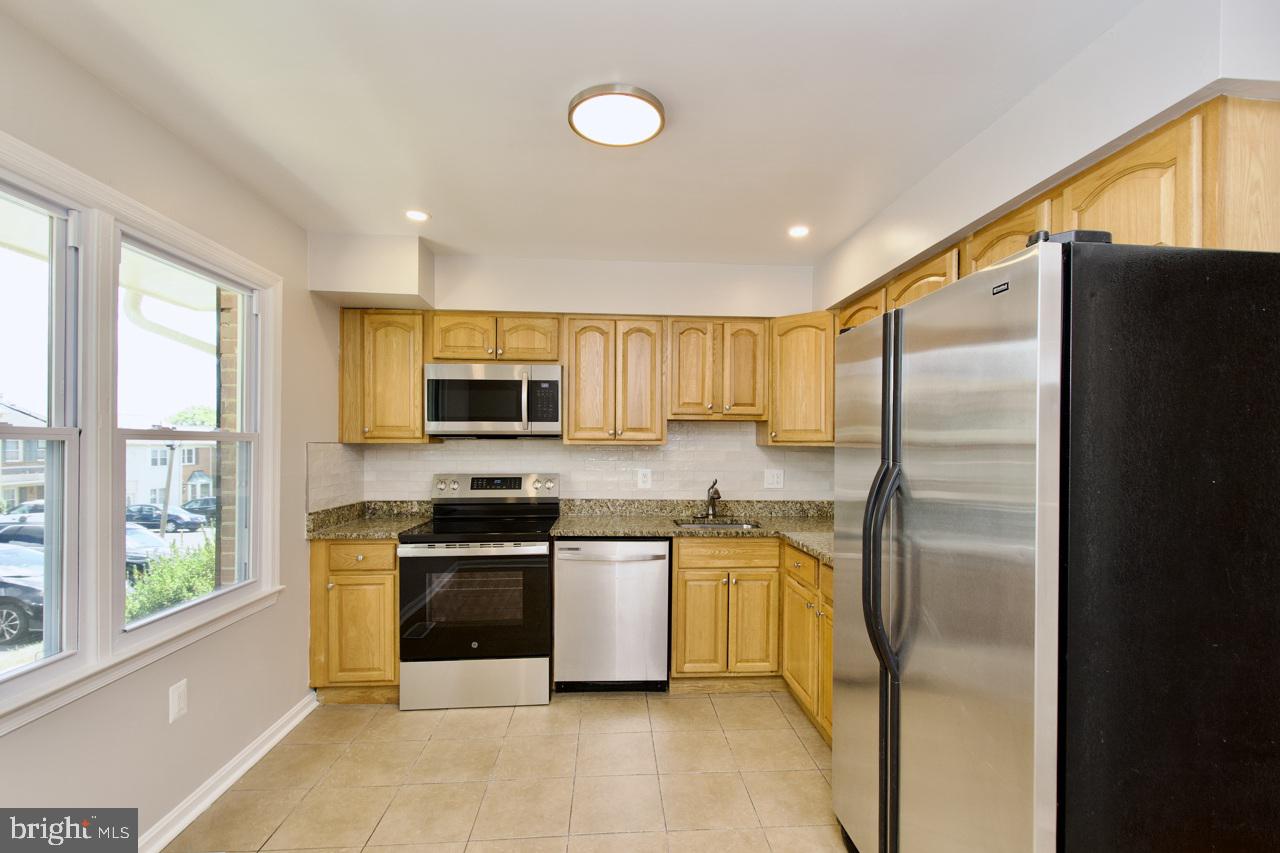 4516 AIRLIE WAY, ANNANDALE, Virginia 22003, 3 Bedrooms Bedrooms, ,3 BathroomsBathrooms,Residential,For sale,4516 AIRLIE WAY,VAFX2263430 MLS # VAFX2263430