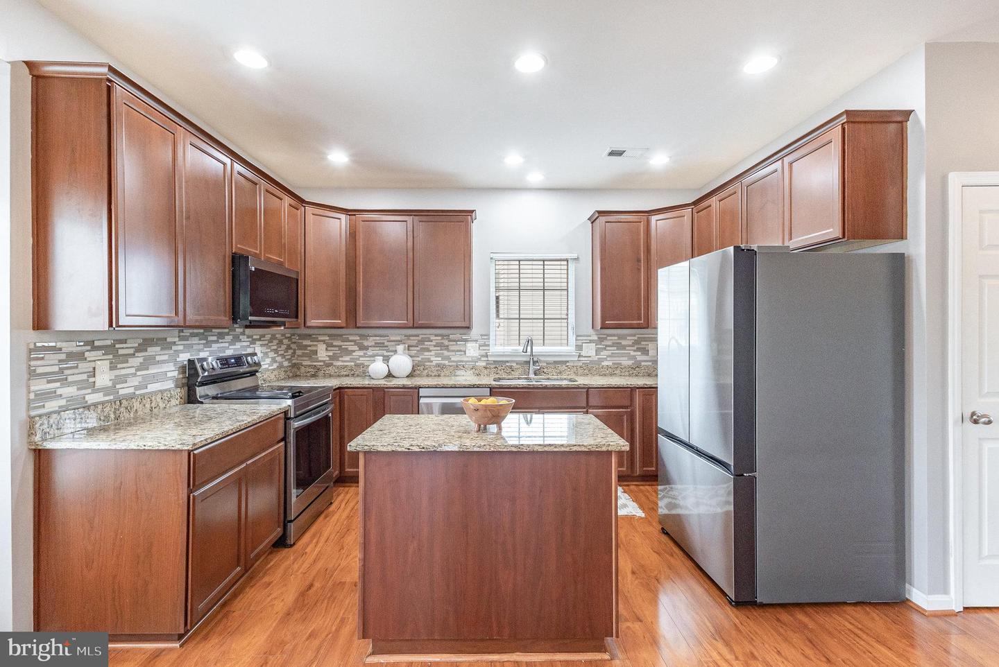 17397 TEDLER CIR, ROUND HILL, Virginia 20141, 5 Bedrooms Bedrooms, ,3 BathroomsBathrooms,Residential,For sale,17397 TEDLER CIR,VALO2106080 MLS # VALO2106080