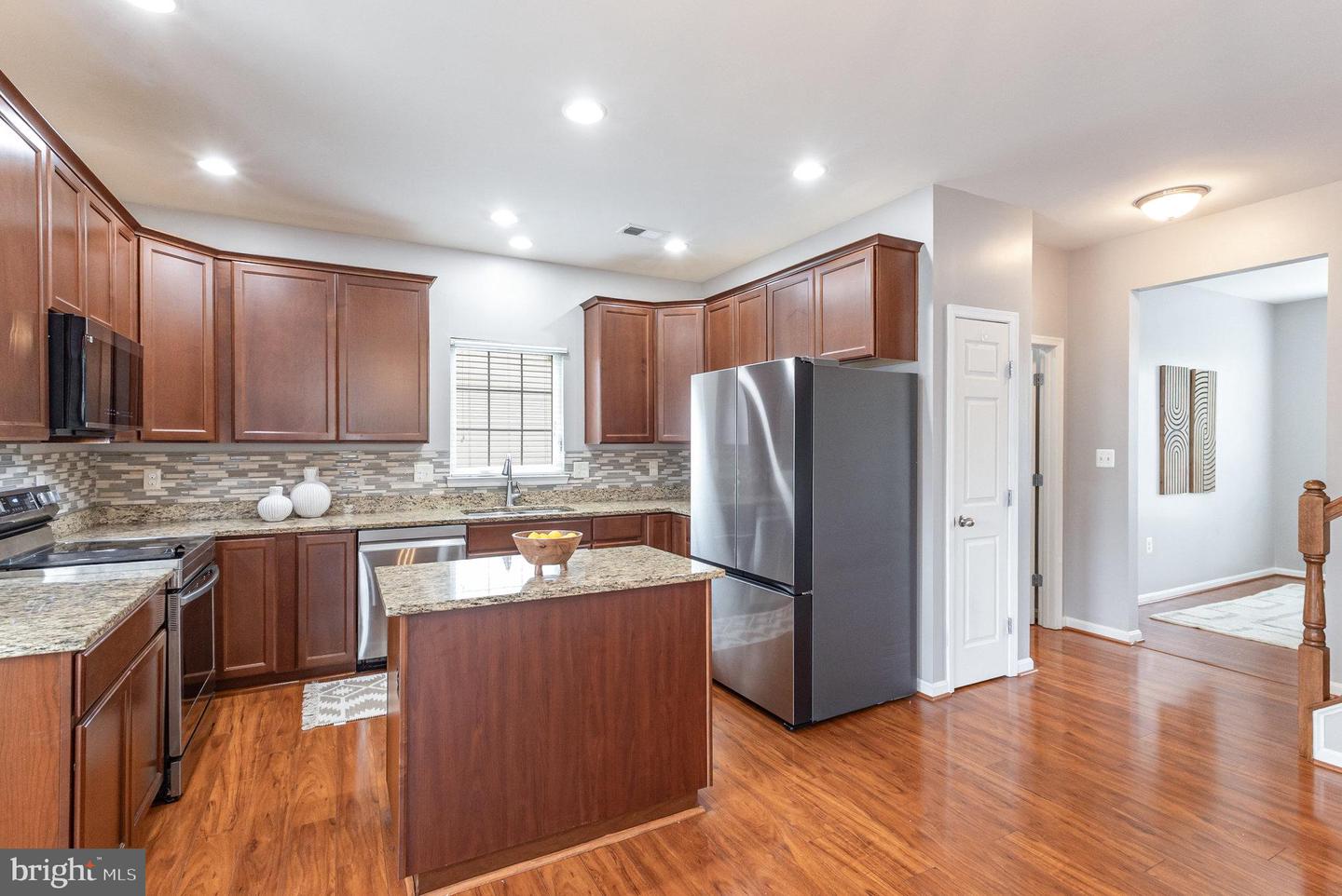 17397 TEDLER CIR, ROUND HILL, Virginia 20141, 5 Bedrooms Bedrooms, ,3 BathroomsBathrooms,Residential,For sale,17397 TEDLER CIR,VALO2106080 MLS # VALO2106080