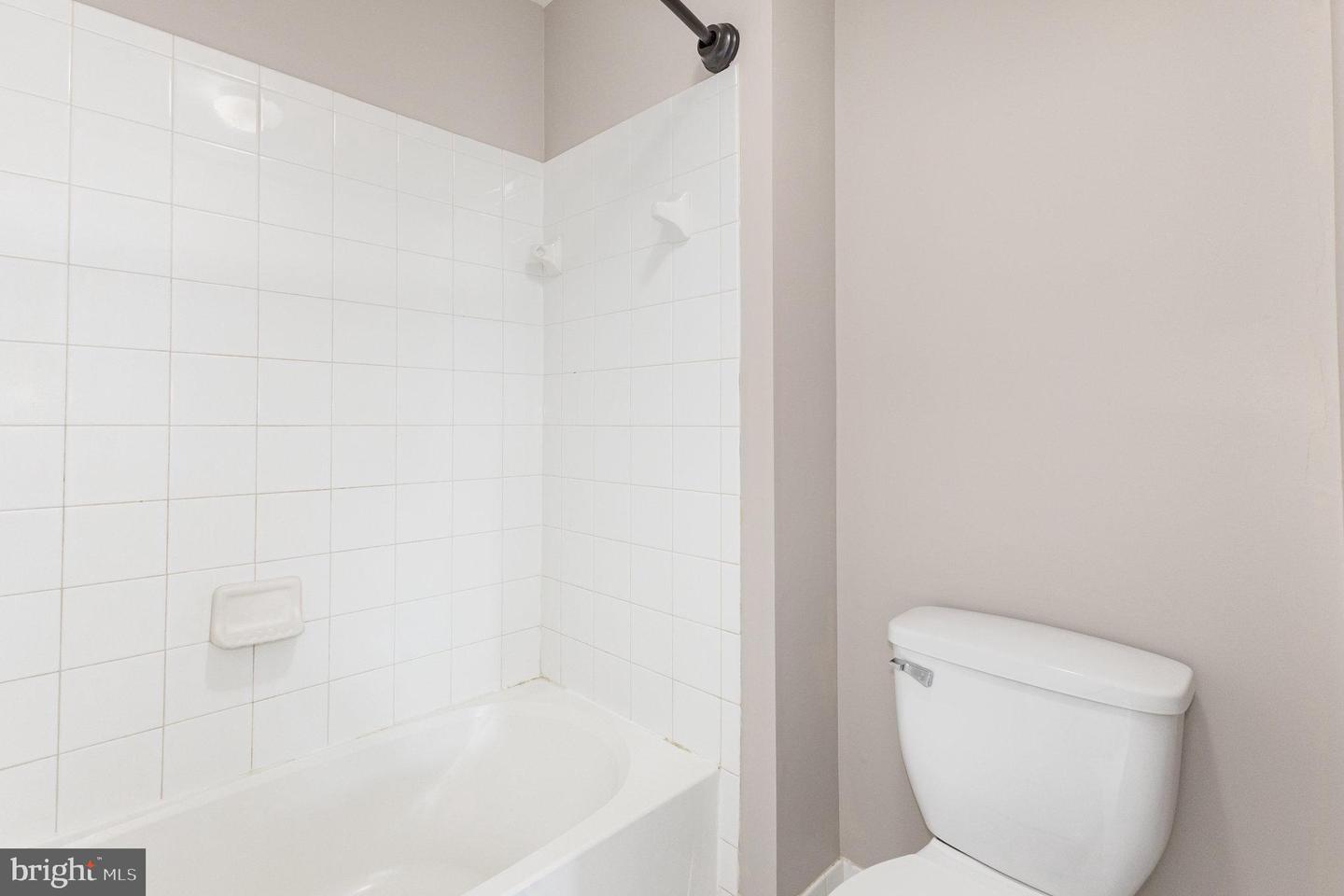 17397 TEDLER CIR, ROUND HILL, Virginia 20141, 5 Bedrooms Bedrooms, ,3 BathroomsBathrooms,Residential,For sale,17397 TEDLER CIR,VALO2106080 MLS # VALO2106080