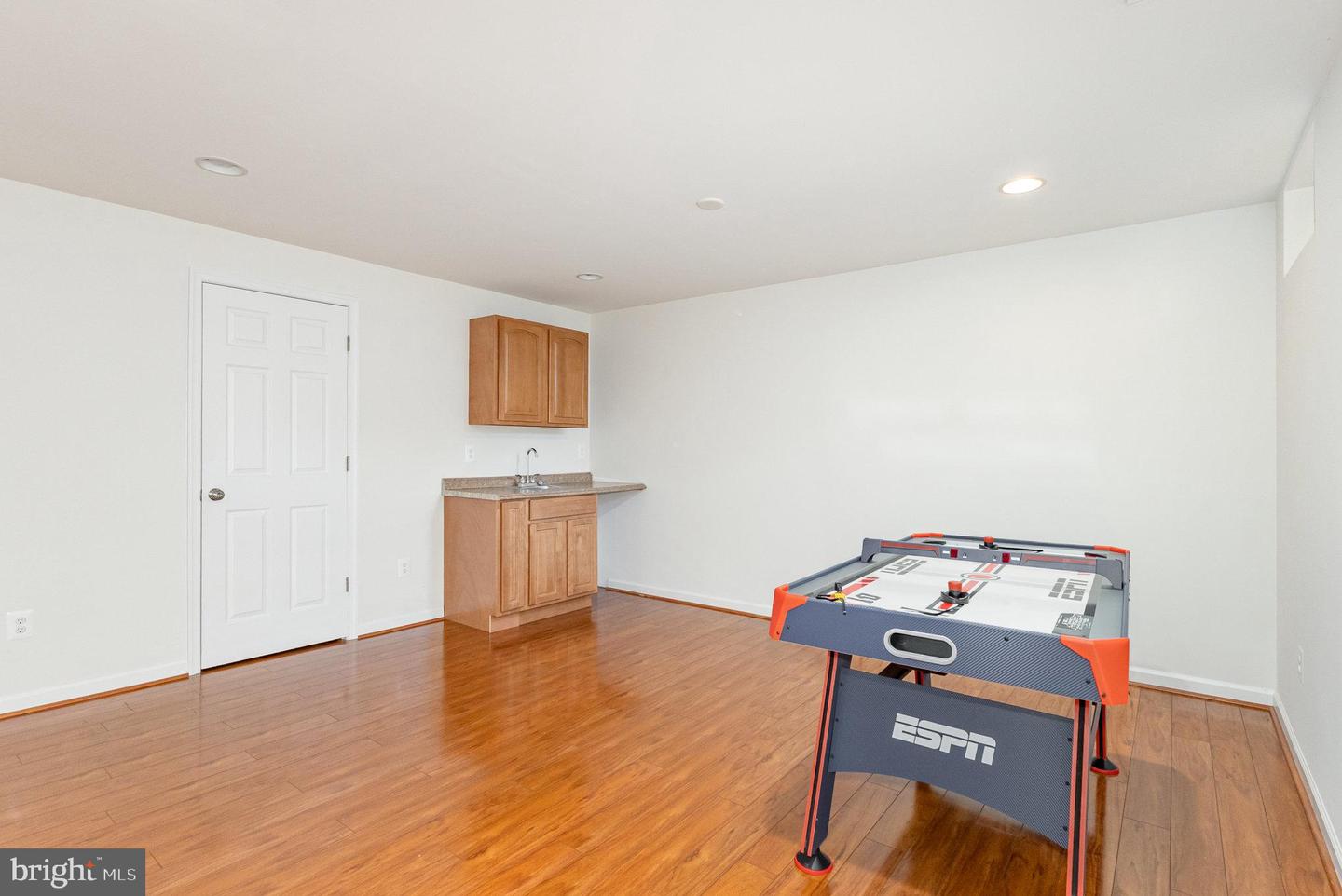 17397 TEDLER CIR, ROUND HILL, Virginia 20141, 5 Bedrooms Bedrooms, ,3 BathroomsBathrooms,Residential,For sale,17397 TEDLER CIR,VALO2106080 MLS # VALO2106080