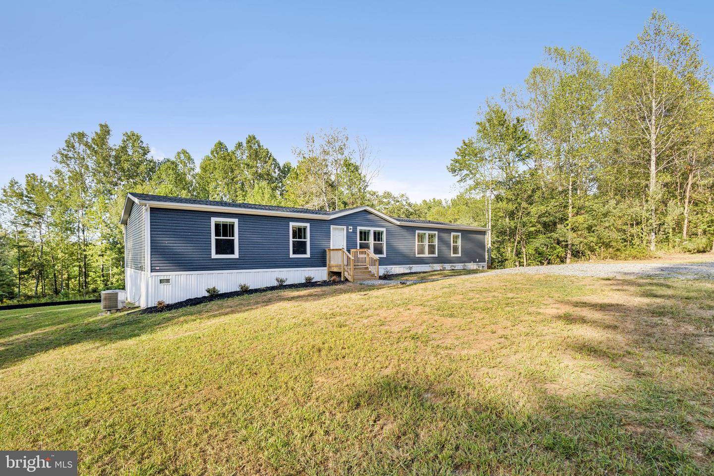 8 WINTER WHEAT LN, FREDERICKSBURG, Virginia 22406, 4 Bedrooms Bedrooms, ,2 BathroomsBathrooms,Residential,For sale,8 WINTER WHEAT LN,VAST2042428 MLS # VAST2042428