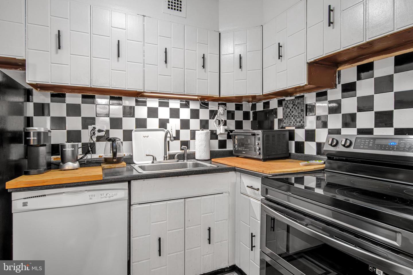 700 7TH ST SW #119, WASHINGTON, District Of Columbia 20024, ,1 BathroomBathrooms,Residential,For sale,700 7TH ST SW #119,DCDC2220478 MLS # DCDC2220478 700 7TH ST SW #119, WASHINGTON, District Of Columbia 20024, ,1 BathroomBathrooms,Residential,For sale,700 7TH ST SW #119,DCDC2220478 MLS # DCDC2220478