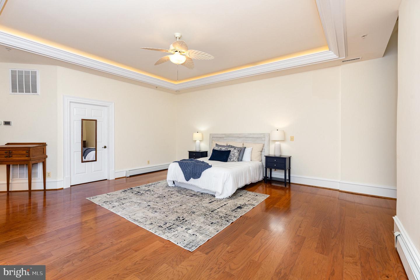 913-B CAROLINE, FREDERICKSBURG, Virginia 22401, 3 Bedrooms Bedrooms, ,2 BathroomsBathrooms,Residential,For sale,913-B CAROLINE,VAFB2008898 MLS # VAFB2008898