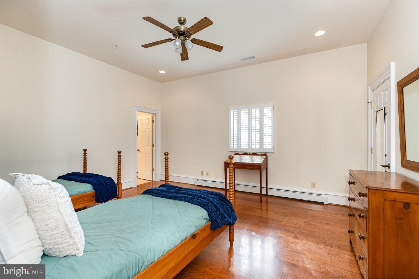 913-B CAROLINE, FREDERICKSBURG, Virginia 22401, 3 Bedrooms Bedrooms, ,2 BathroomsBathrooms,Residential,For sale,913-B CAROLINE,VAFB2008898 MLS # VAFB2008898