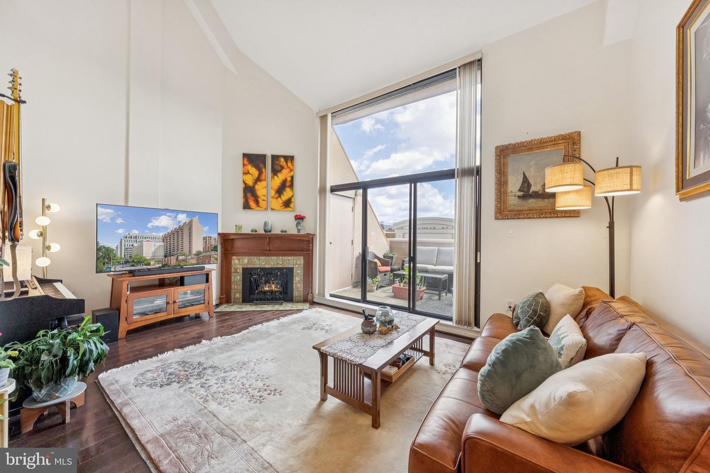 1301 N COURTHOUSE RD N #1810, ARLINGTON, Virginia 22201, 1 Bedroom Bedrooms, ,1 BathroomBathrooms,Residential,For sale,1301 N COURTHOUSE RD N #1810,VAAR2063214 MLS # VAAR2063214