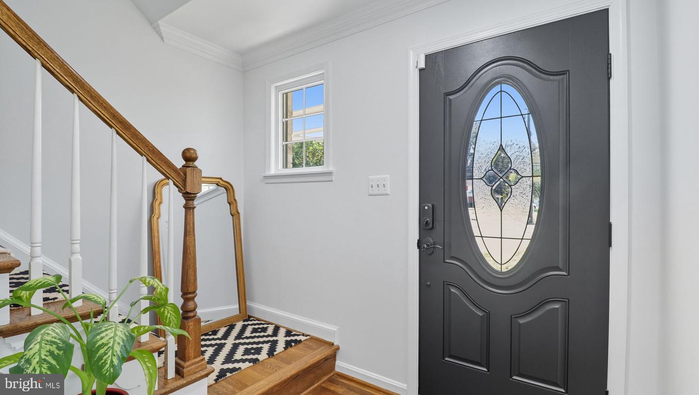 5205 SOUTHAMPTON DR, SPRINGFIELD, Virginia 22151, 5 Bedrooms Bedrooms, ,3 BathroomsBathrooms,Residential,For sale,5205 SOUTHAMPTON DR,VAFX2265294 MLS # VAFX2265294