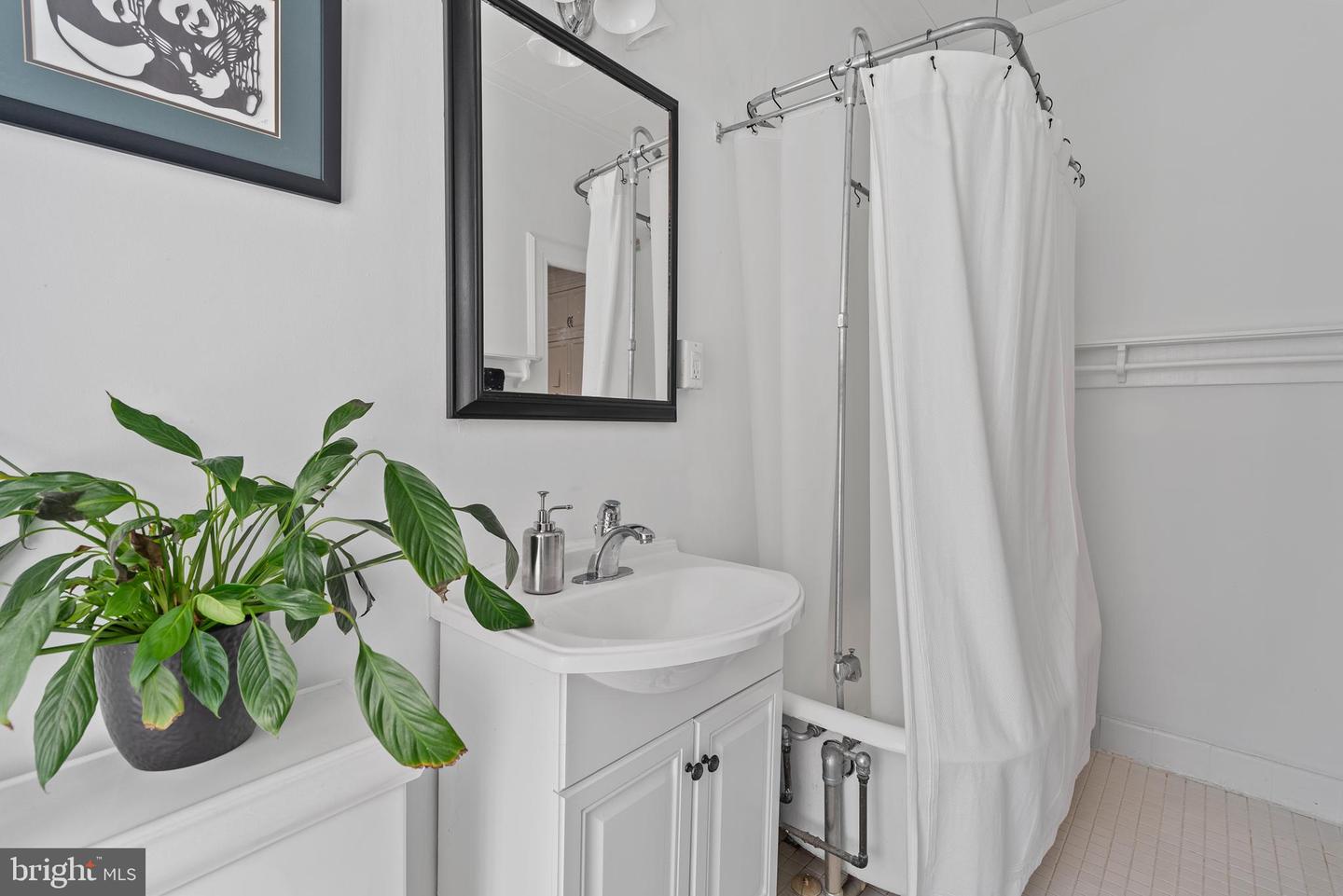 1526 17TH ST NW #115, WASHINGTON, District Of Columbia 20036, ,1 BathroomBathrooms,Residential,For sale,1526 17TH ST NW #115,DCDC2220764 MLS # DCDC2220764 1526 17TH ST NW #115, WASHINGTON, District Of Columbia 20036, ,1 BathroomBathrooms,Residential,For sale,1526 17TH ST NW #115,DCDC2220764 MLS # DCDC2220764