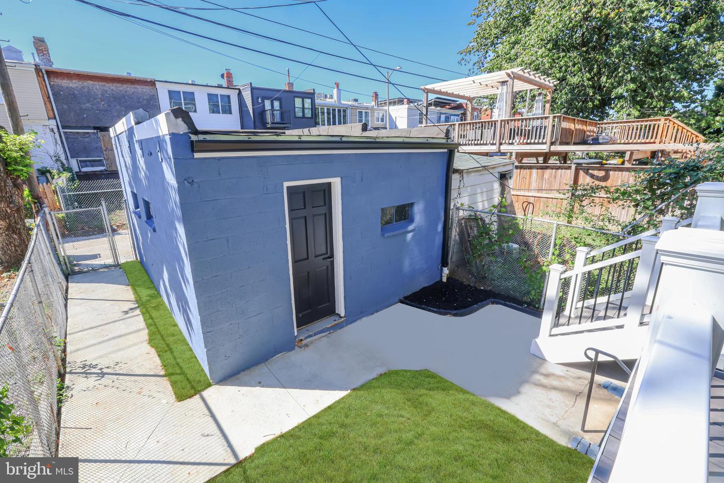 35 MICHIGAN AVE NE, WASHINGTON, District Of Columbia 20002, 4 Bedrooms Bedrooms, ,3 BathroomsBathrooms,Residential,For sale,35 MICHIGAN AVE NE,DCDC2220904 MLS # DCDC2220904