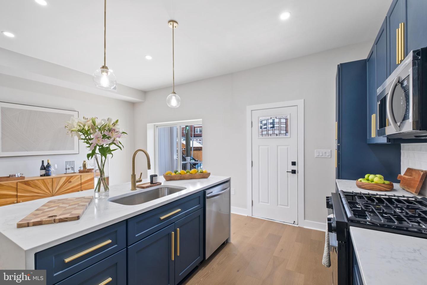 35 MICHIGAN AVE NE, WASHINGTON, District Of Columbia 20002, 4 Bedrooms Bedrooms, ,3 BathroomsBathrooms,Residential,For sale,35 MICHIGAN AVE NE,DCDC2220904 MLS # DCDC2220904