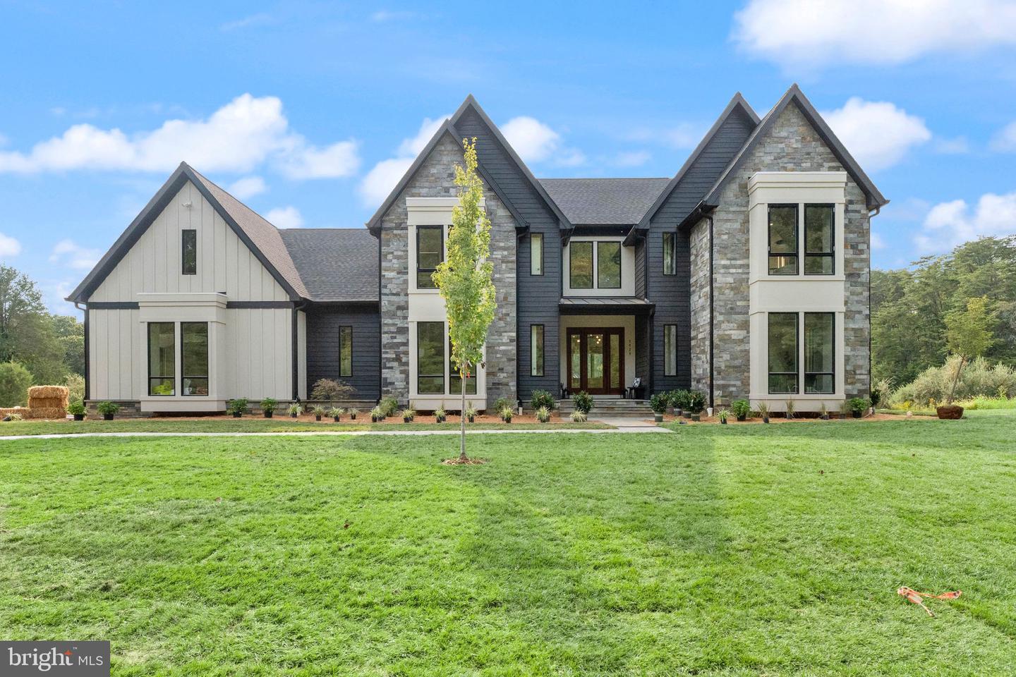 7924 EVANS FORD RD, CLIFTON, Virginia 20124, 6 Bedrooms Bedrooms, ,6 BathroomsBathrooms,Residential,For sale,7924 EVANS FORD RD,VAFX2265464 MLS # VAFX2265464